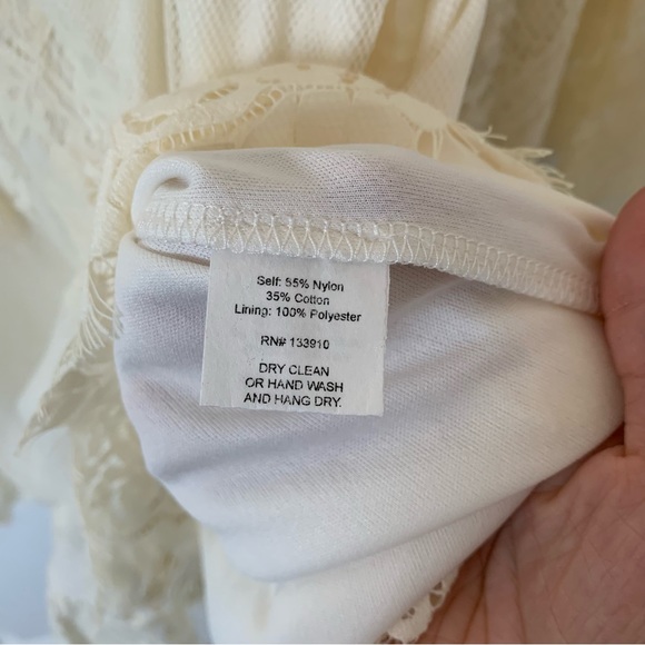 Show me your Mumu Lace Romper - Picture 8 of 12